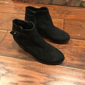 Black ankle booties